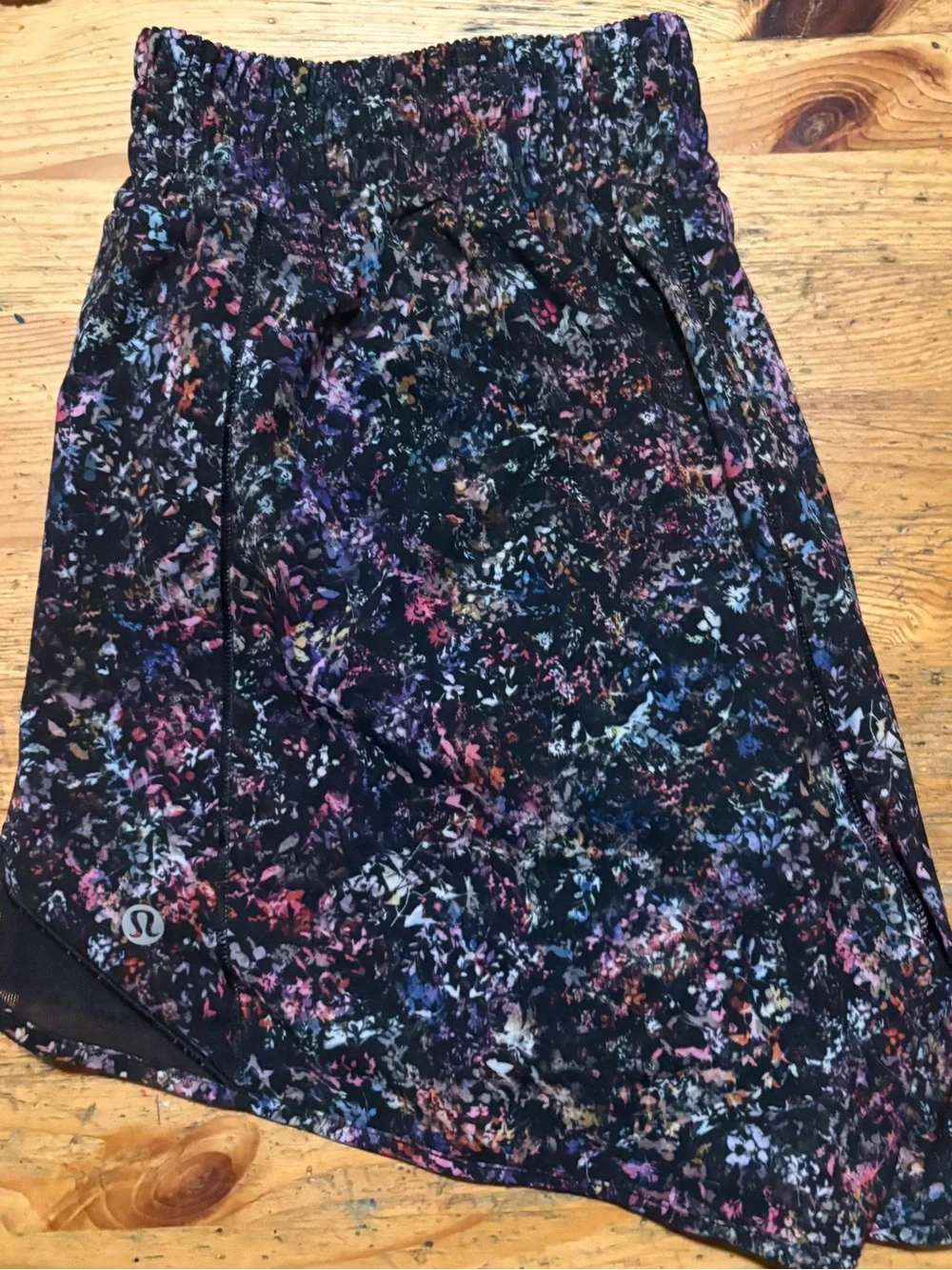 Lululemon Hotty Hot High-Rise  Short 4